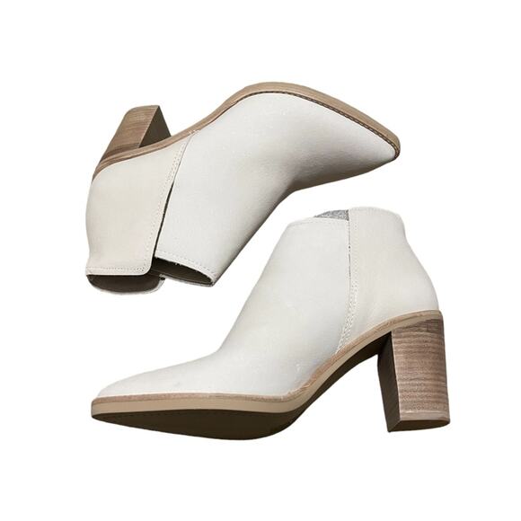 Dolce Vita Women's Spade Ivory Nubuck Leather Boot 8.5 NIB FLAW - Picture 2 of 10